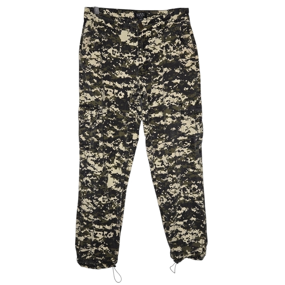 Boohoo MAN Men Relaxed Toggle Hem Pixilated Modal Green Camo Cargo Pants Size 26